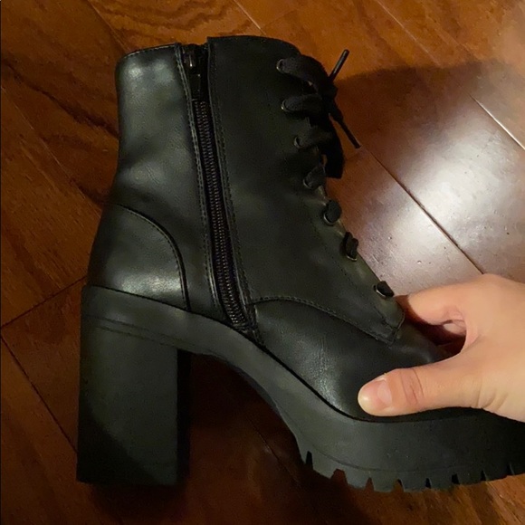 London Rebel high platform combat boots - Picture 3 of 3